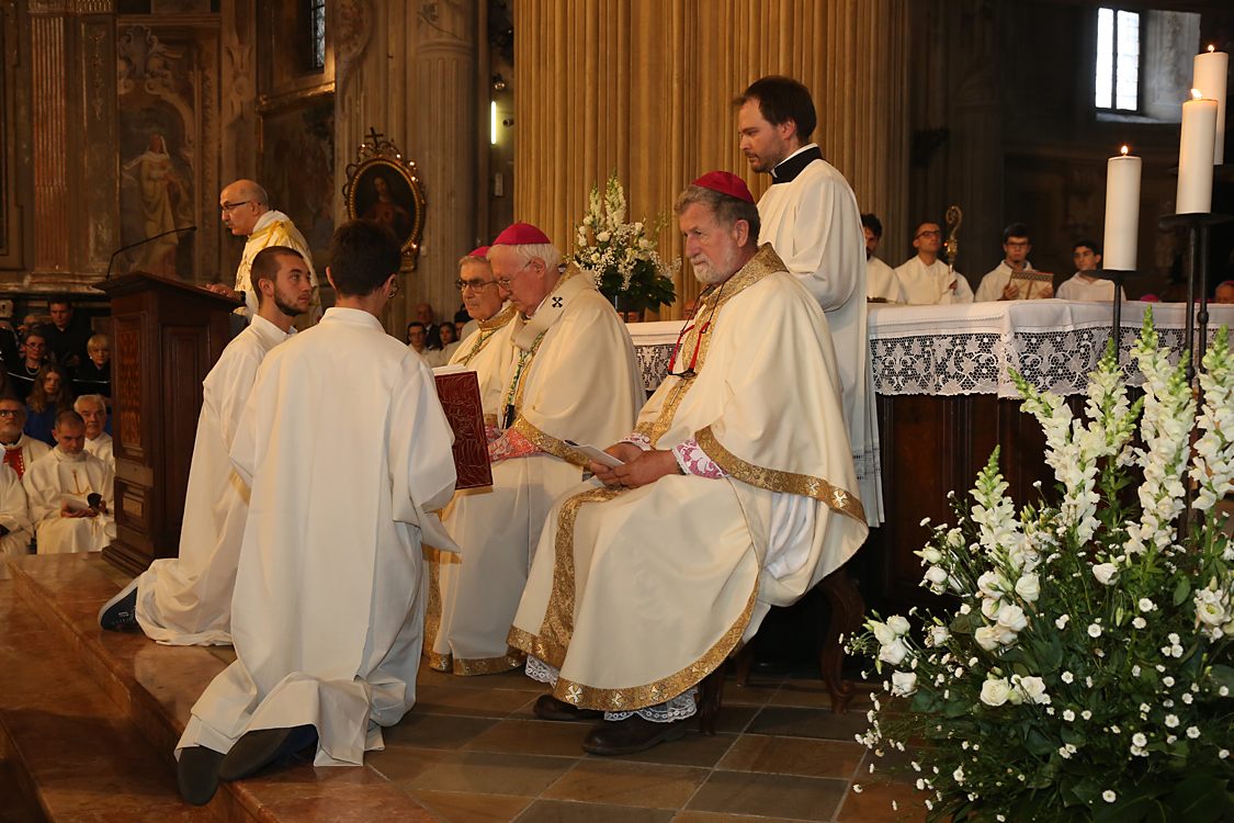 Monsignor Marco Prastaro Vescovo di Asti_153.jpg